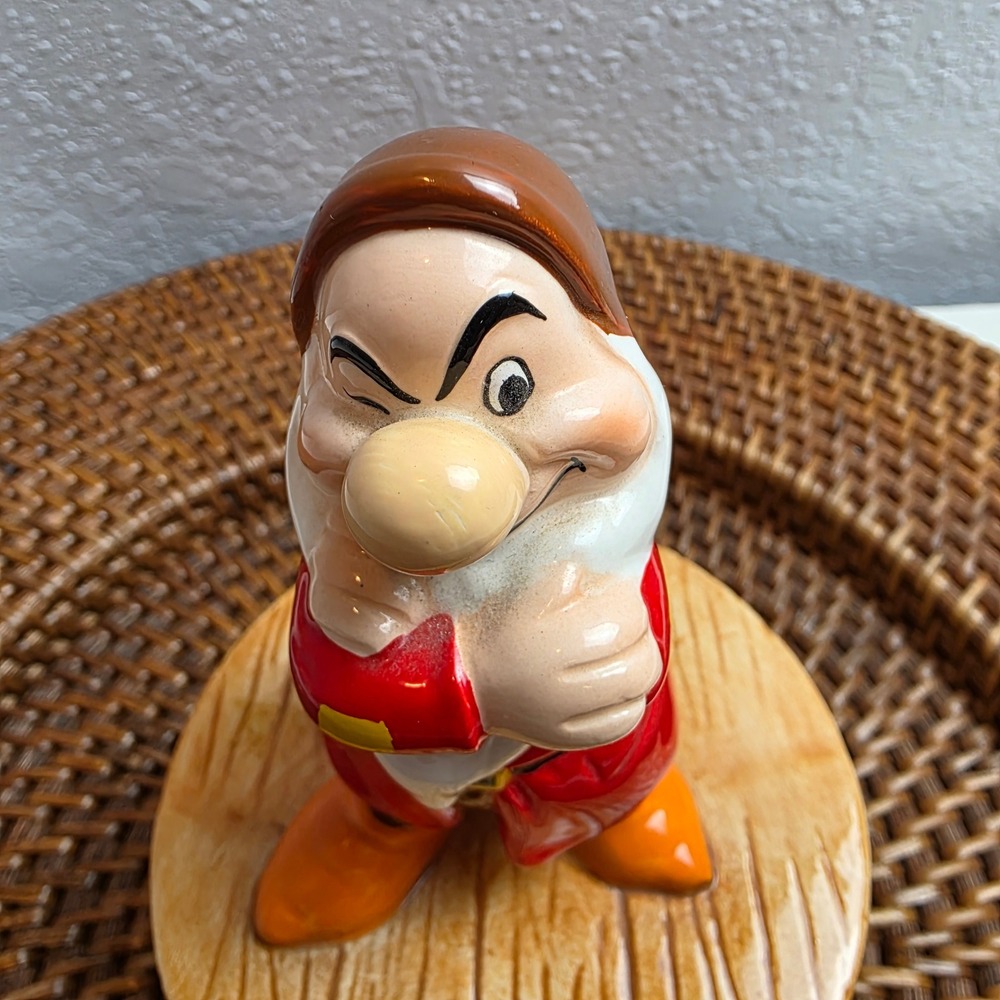 Disney Schmid Snow White Grumpy Music Box 'Childrens Marching Song' - Picture 3 of 11